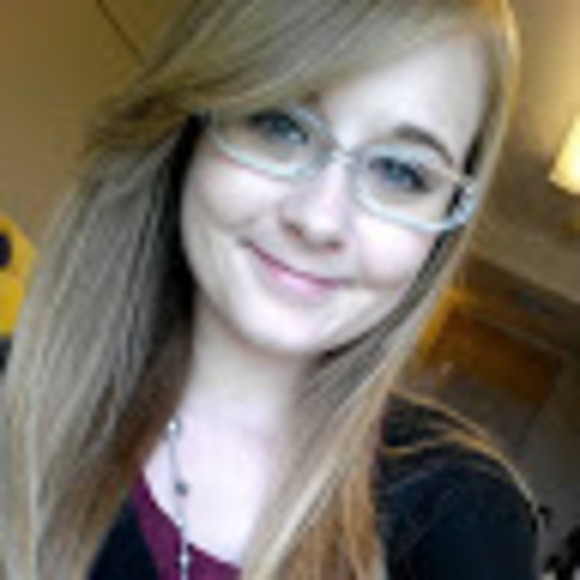 Meet your Posher, Jessica - Picture 1 of 1